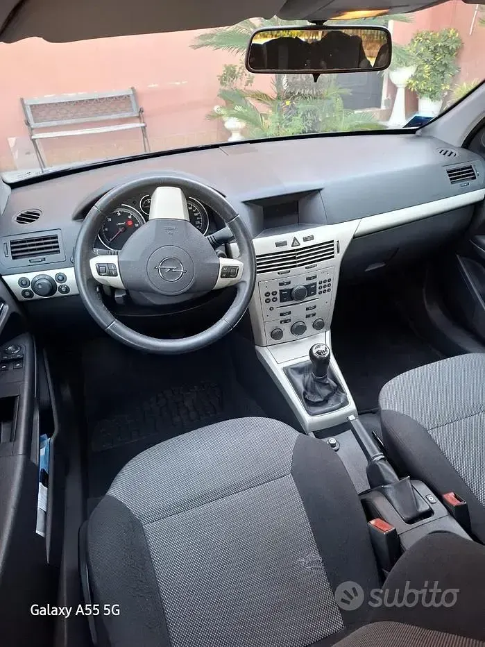 Usata Opel Astra 110 CV (80 kW) 2009 Berlina