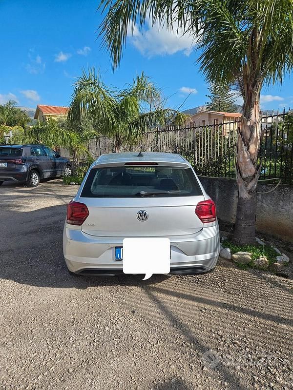 Usata VW Polo 80 CV (58 kW) 2018 Grigio Utilitaria