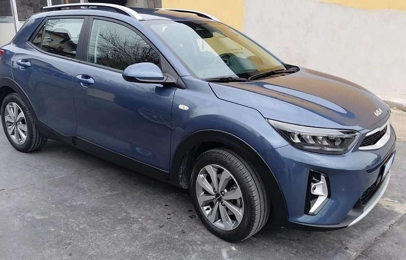 Usata Kia Stonic Urban 82 CV (60 kW) 2024 Blu/azzurro SUV
