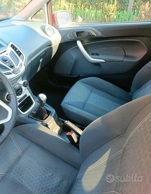 Usata Ford Fiesta 82 CV (60 kW) 2008 Monovolume