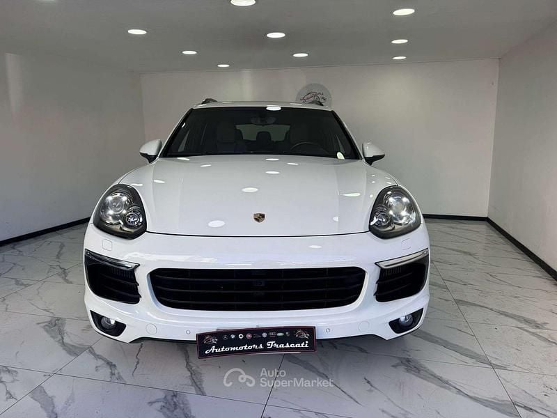 Usata Porsche Cayenne 250 CV (183 kW) 2015 Bianco SUV