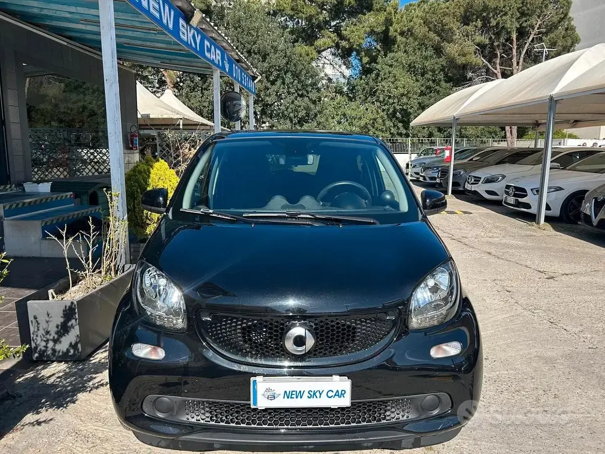 Usata Smart ForFour Passion 71 CV (52 kW) 2017 Nero Utilitaria