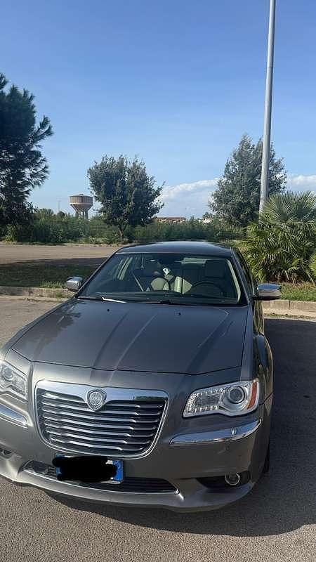 Usata 2013 Lancia Thema Platinum Berlina | 11.500 € (Buon prezzo) - Immagine 1/4