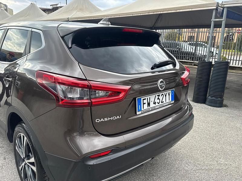 Usata Nissan Qashqai N-Connecta 116 CV (85 kW) 2019 Marrone SUV