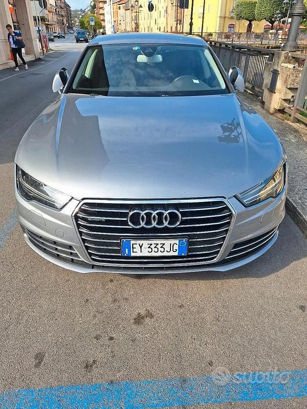 Grigio Usata 2015 Audi A7 Due volumi | 19.500 € (Super prezzo) - Immagine 1/4