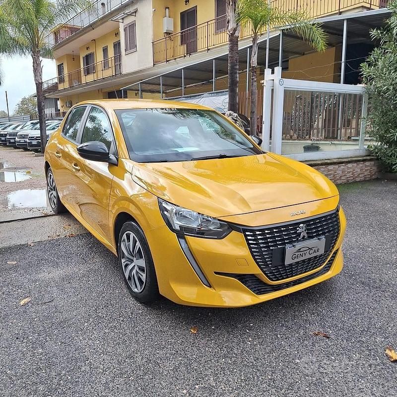 Usata Peugeot 208 Active 100 CV (73 kW) 2023 Giallo Utilitaria