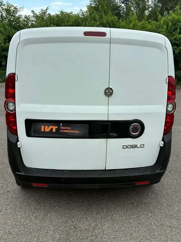Usata Fiat Doblò Dynamic 95 CV (69 kW) 2012 Bianco Monovolume