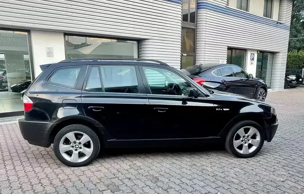 Usado BMW X3 218 CV (160 kW) 2006 Negro SUV