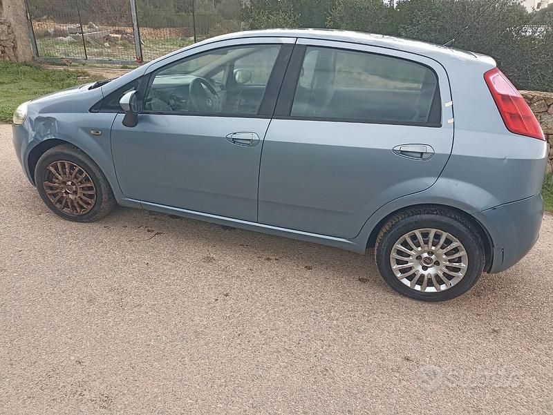 Usata DR DR1 83 CV (61 kW) 2010 Utilitaria