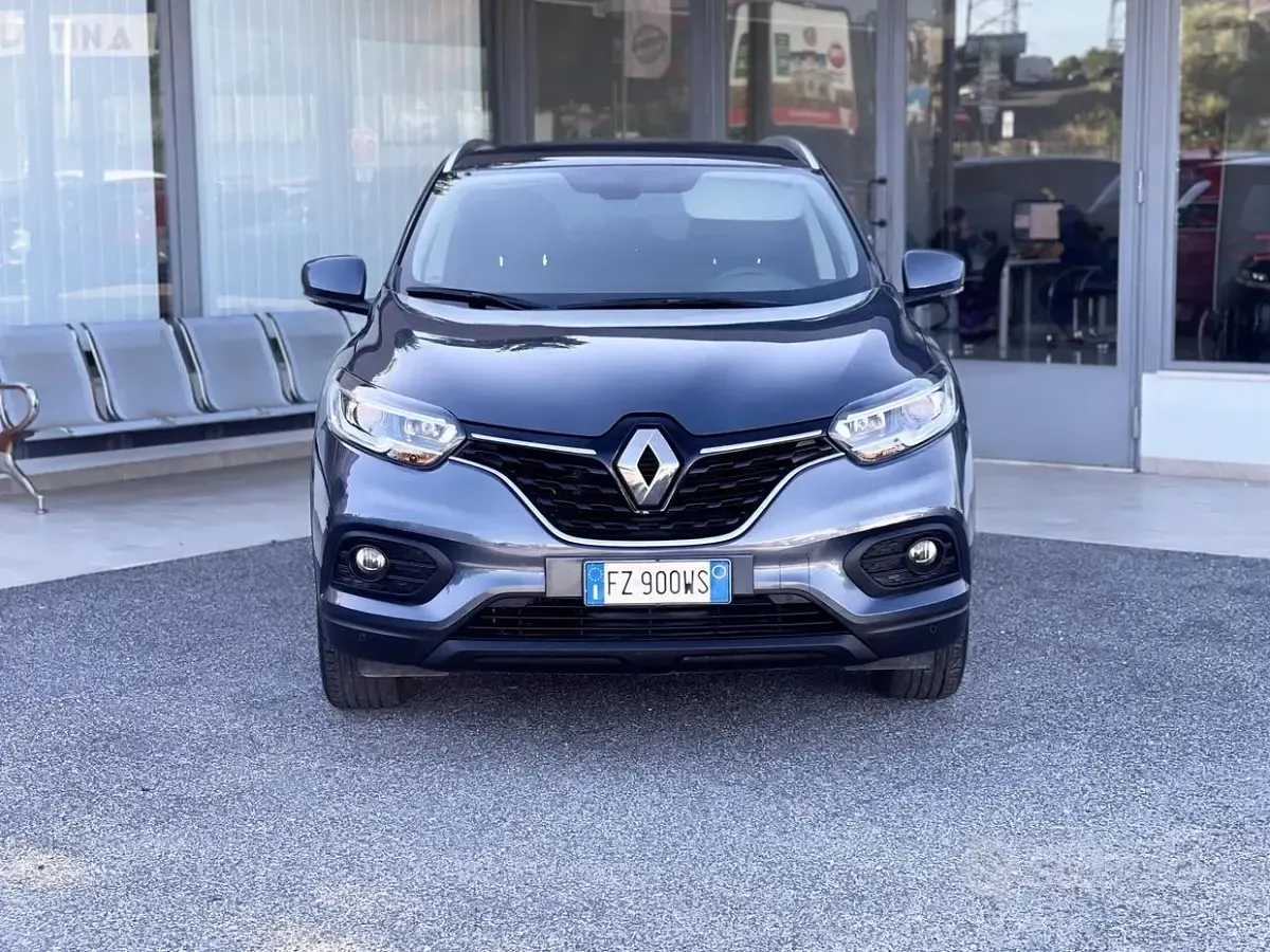 Usata Renault Kadjar 140 CV (102 kW) 2019 Bluazzurro SUV