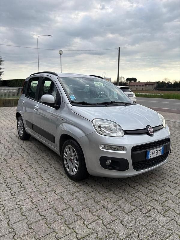 Usata Fiat Panda Lounge 74 CV (54 kW) 2014 Grigio Utilitaria