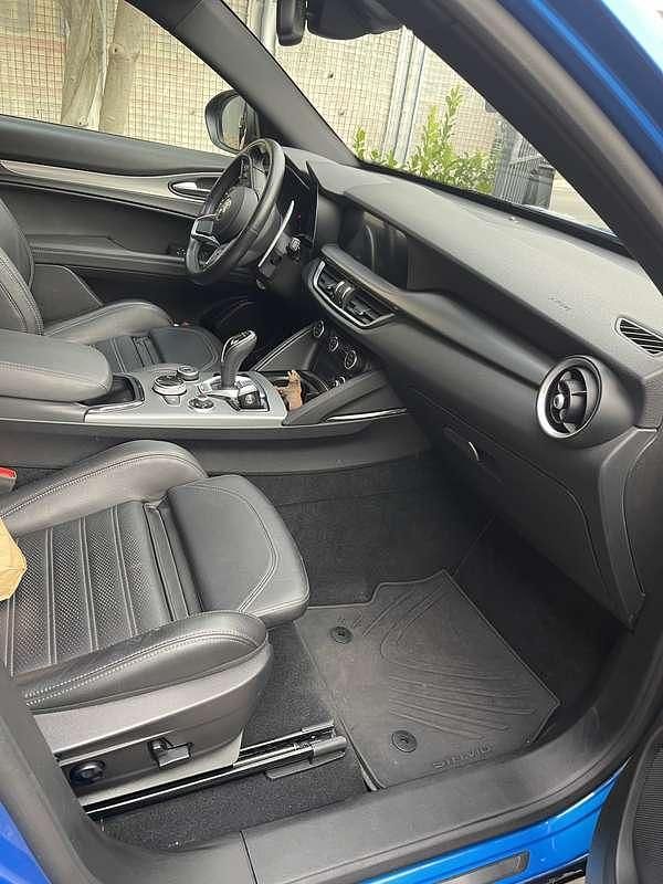 Usata Alfa Romeo Stelvio Veloce 209 CV (153 kW) 2023 SUV