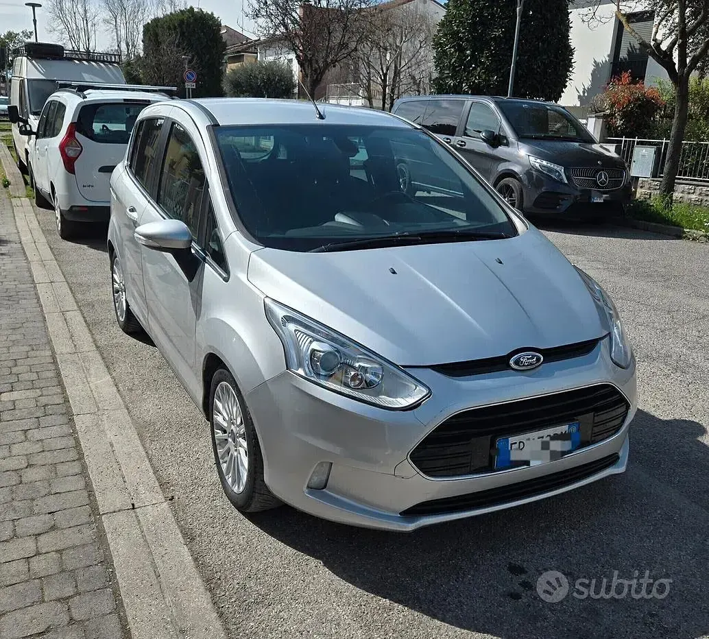Usata Ford B-MAX Titanium 75 CV (55 kW) 2013 Grigio Monovolume