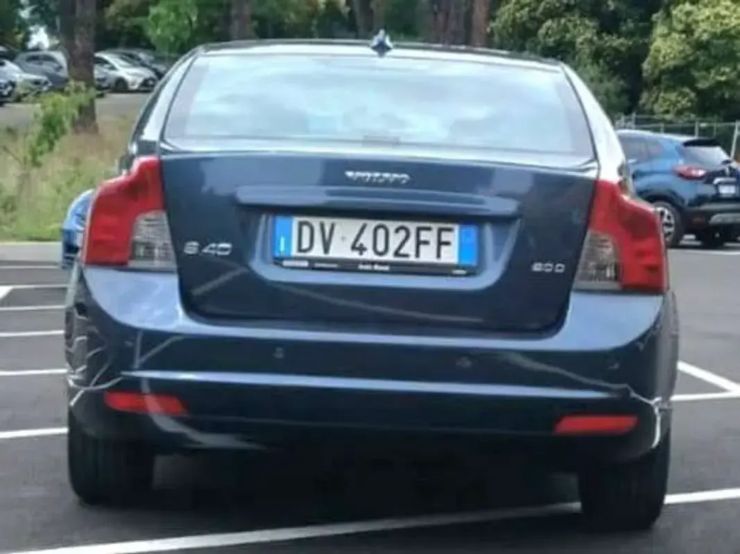 Usata Volvo S40 Momentum 136 CV (100 kW) 2009 Blu/azzurro Berlina