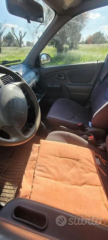 Usata Suzuki Alto 54 CV (39 kW) 2001 Grigio Utilitaria