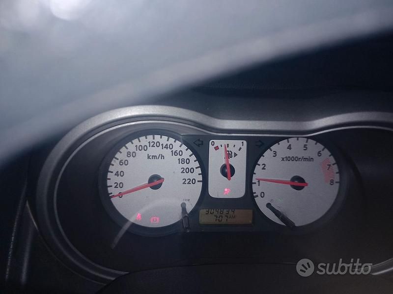 Usata Nissan Note 88 CV (64 kW) 2007 Grigio Utilitaria