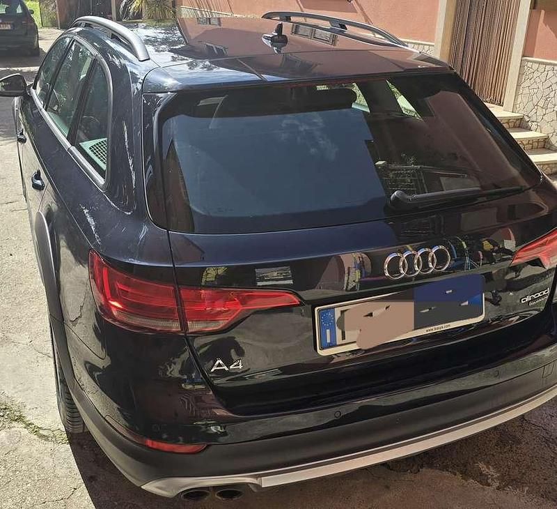 Usata Audi A4 Allroad Business 190 CV (139 kW) 2017 Blu/azzurro Station wagon