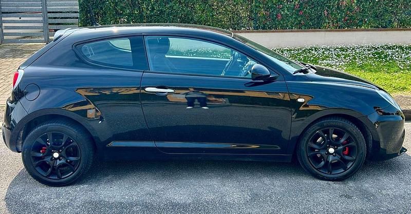 Usata Alfa Romeo MiTo 90 CV (66 kW) 2017 Nero Utilitaria