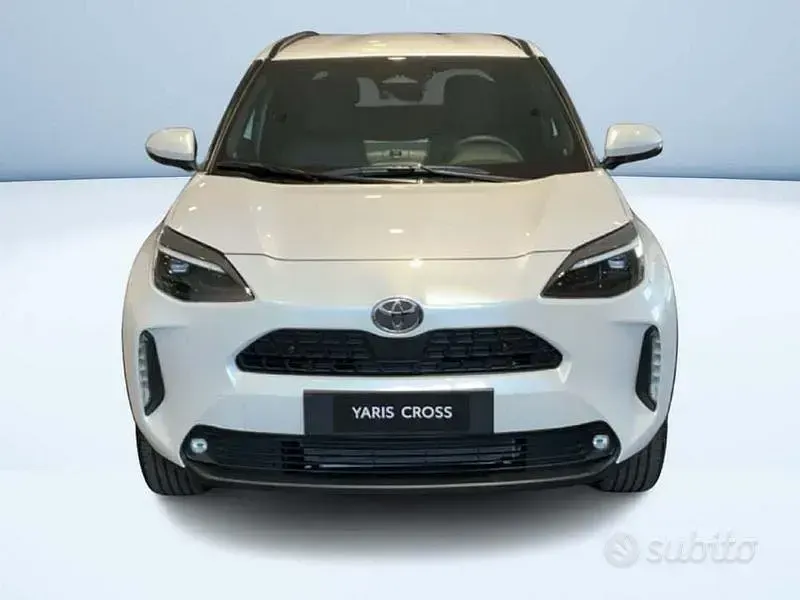 Nuova Toyota Yaris Cross 130 CV (95 kW) 2026 Bianco SUV