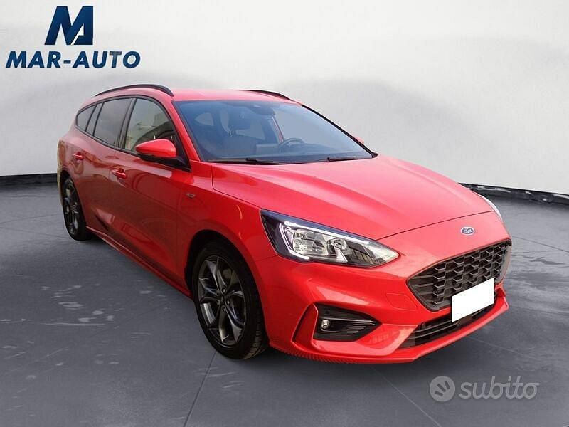Usata Ford Focus ST-Line 125 CV (91 kW) 2021 Rosso Station wagon
