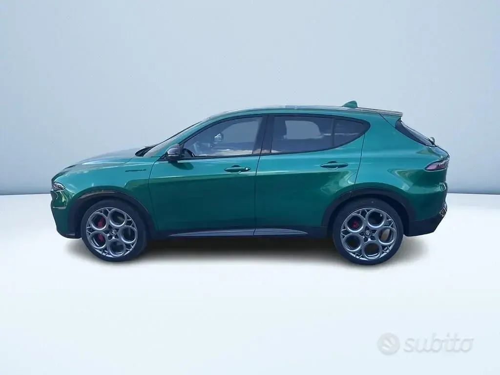 Usata Alfa Romeo Tonale Edizione Speciale 131 CV (96 kW) 2023 Argento metallizzato SUV