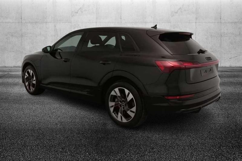 Usata Audi e-tron S-Line 158 kW (215 CV) 2022 Nero SUV