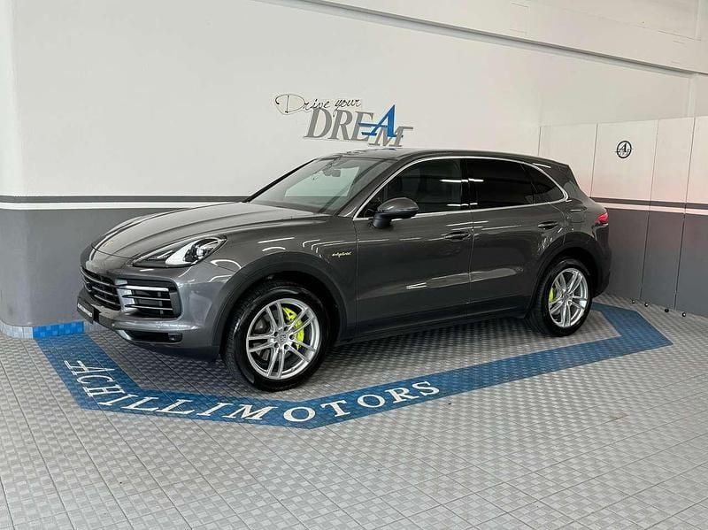 Grigio quarzite Usata 2019 Porsche Cayenne SUV | 59.800 € (Super prezzo) - Immagine 1/4
