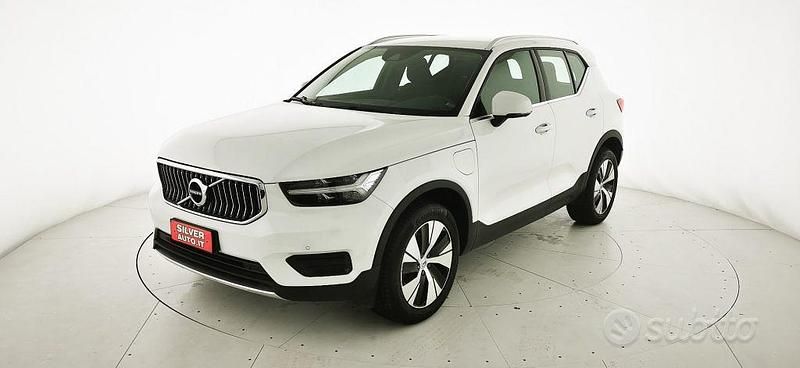 Usata Volvo XC40 Inscription 179 CV (131 kW) 2021 Bianco pastello SUV