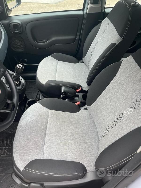 Usata Fiat Panda 75 CV (55 kW) 2019 Grigio Utilitaria