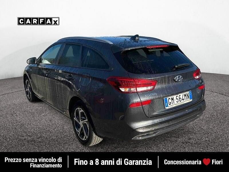 Usata Hyundai i30 Prime 120 CV (88 kW) 2023 Dark knight Station wagon