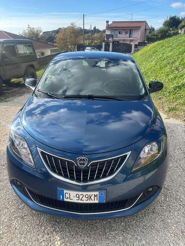 Blu/azzurro Usata 2022 Lancia Ypsilon Gold Due volumi | 10.500 € (Buon prezzo) - Immagine 1/4