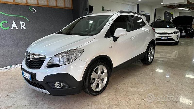 Usata Opel Mokka 140 CV (102 kW) 2014 Bianco SUV