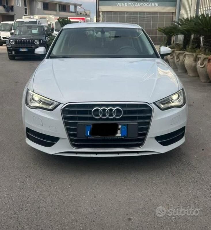 Usata Audi A3 Sportback 110 CV (80 kW) 2015 Bianco Utilitaria