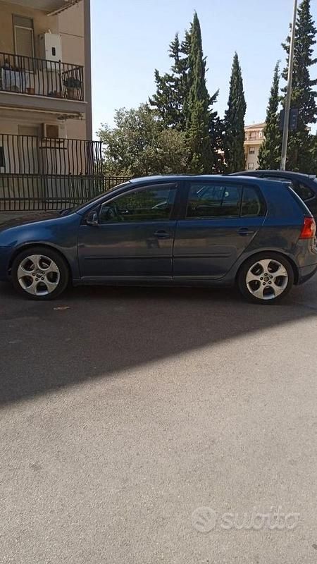 Blu Usata 2009 VW Golf VI GT Due volumi | 3800 € (Ottimo prezzo) - Immagine 1/2