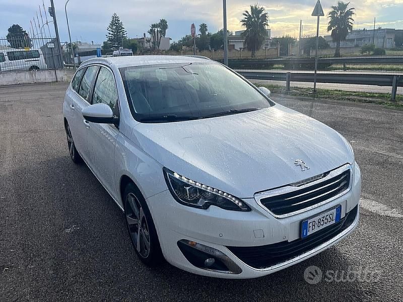 Usata Peugeot 308 Allure 119 CV (87 kW) 2015 Bianco Station wagon