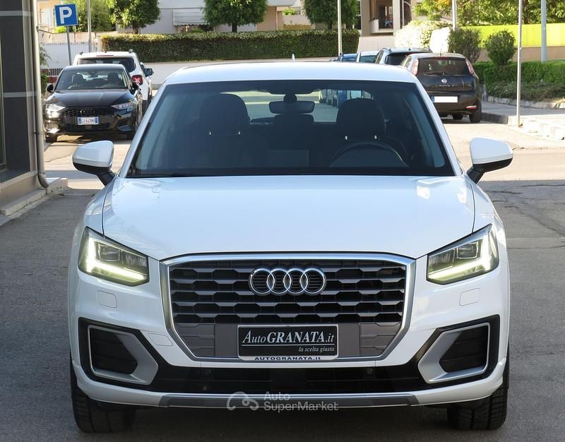 Usata Audi Q2 Admired 116 CV (85 kW) 2018 Bianco SUV