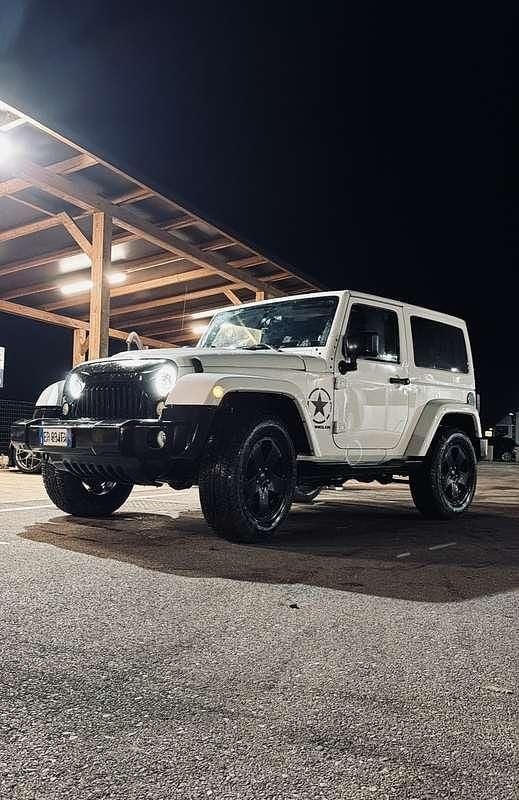 Usata Jeep Wrangler Sahara 200 CV (147 kW) 2013 Bianco SUV