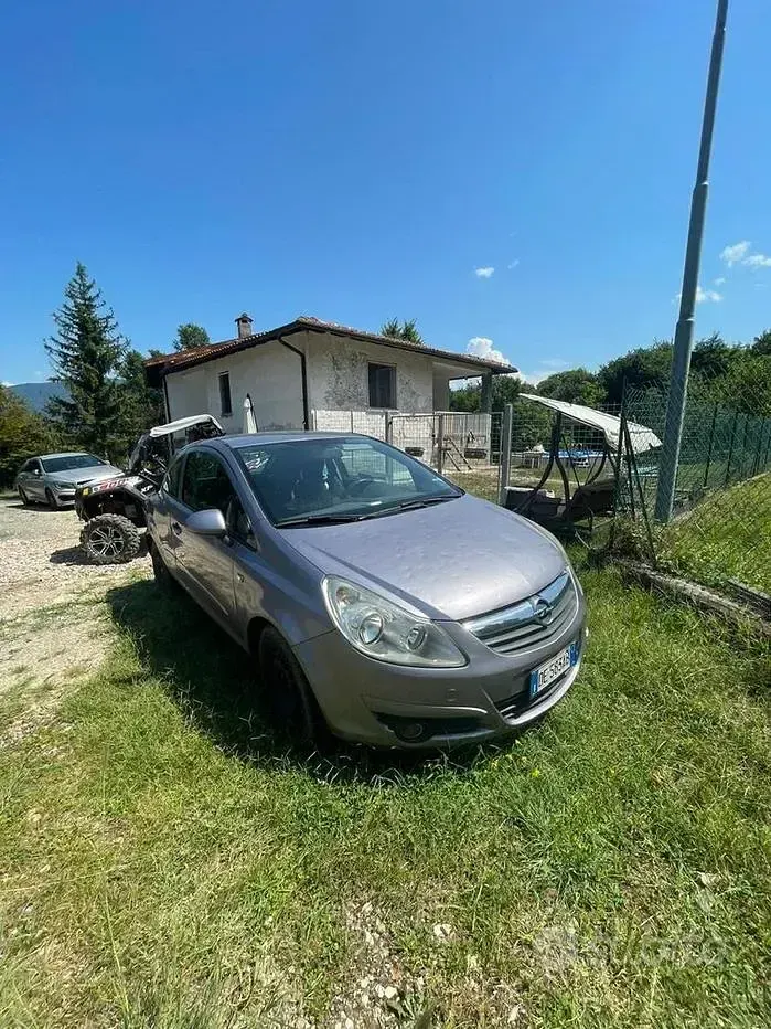 Usata Opel Corsa 80 CV (58 kW) 2007 Grigio Utilitaria