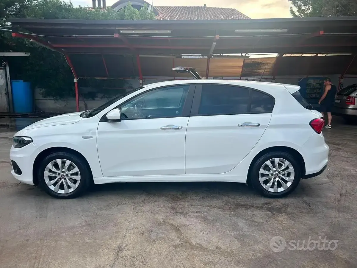 Usata Fiat Tipo 95 CV (69 kW) 2017 Bianco Berlina
