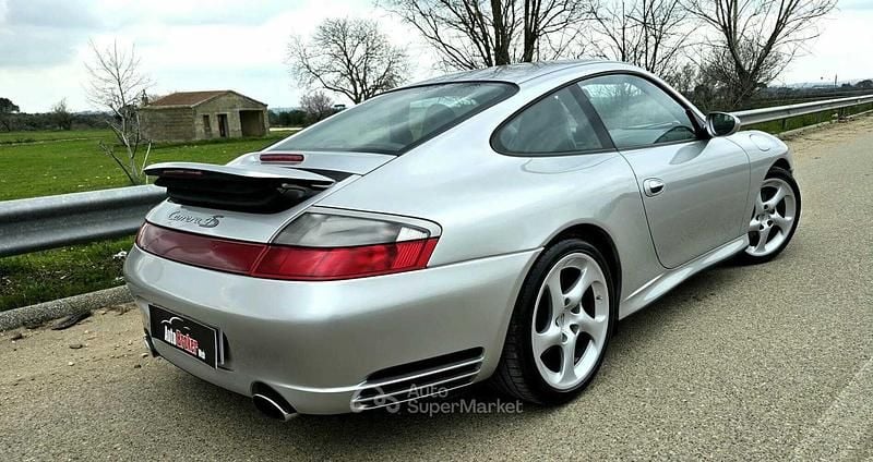 Usata Porsche 911 Carrera 4S 320 CV (235 kW) 2003 Argento Coupé