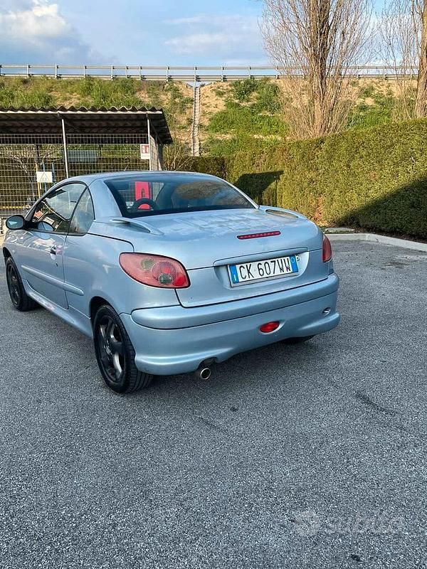 Usata Peugeot 206 2004 Utilitaria
