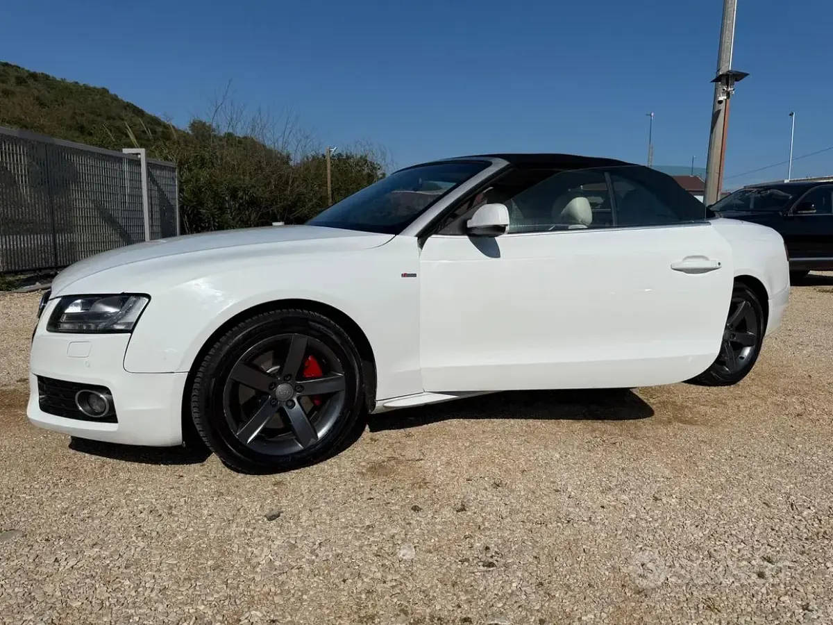 Usata Audi A5 Cabriolet 239 CV (175 kW) 2011 Bianco Cabrio