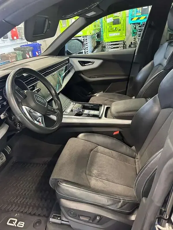 Usata Audi Q8 231 CV (169 kW) 2022 Nero SUV