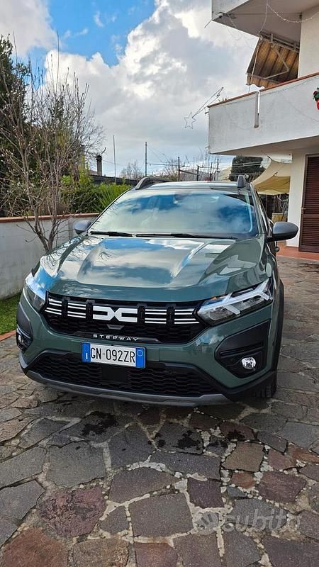 Usata Dacia Sandero Stepway 2023 Verde Berlina