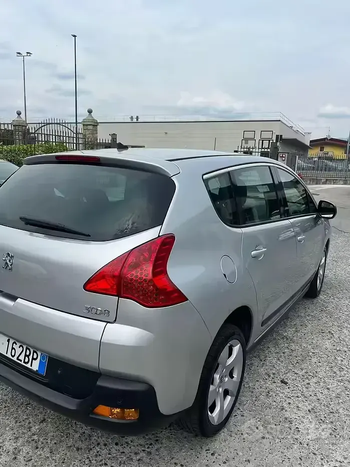 Gebraucht Peugeot 3008 Business-Line 112 PS (82 kW) 2011 Grau Kombi
