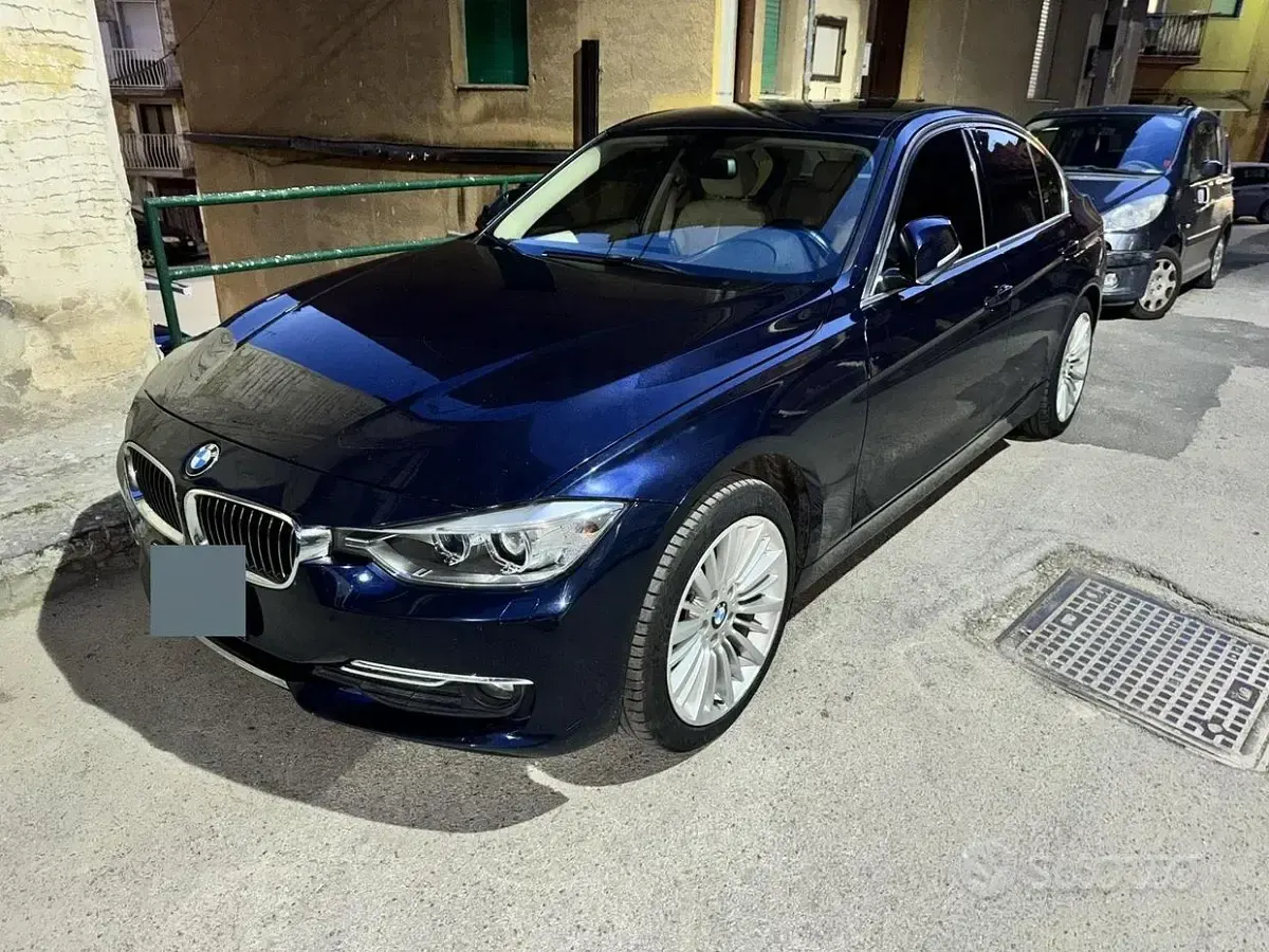 Usata BMW 320 184 CV (135 kW) 2014 Blu Berlina