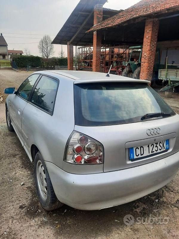 Usata Audi A3 102 CV (75 kW) 2002 Utilitaria