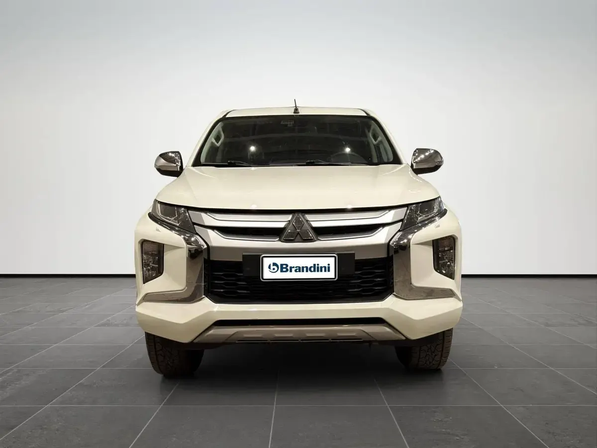 Usata Mitsubishi L200 Intense 150 CV (110 kW) 2020 Bianco Pick-up