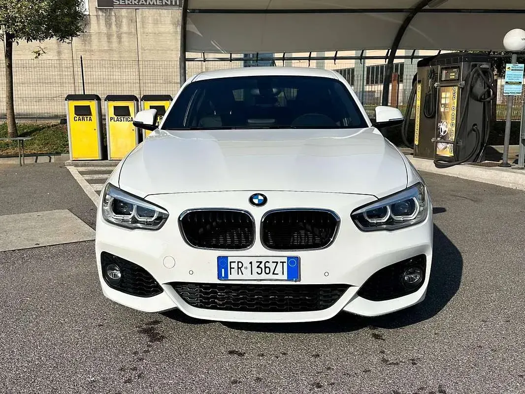 Usata BMW 116 M Sport 109 CV (80 kW) 2018 Bianco Utilitaria