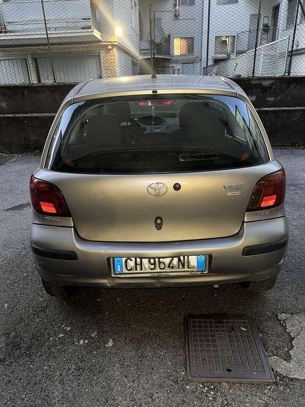 Usata Toyota Yaris 68 CV (50 kW) 2003 Berlina